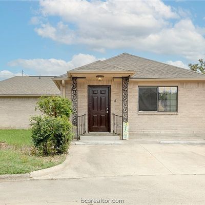 1816 Brothers Blvd, College Station, TX 77845