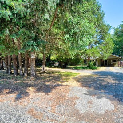 1820 Fruitdale Dr, Grants Pass, OR 97527