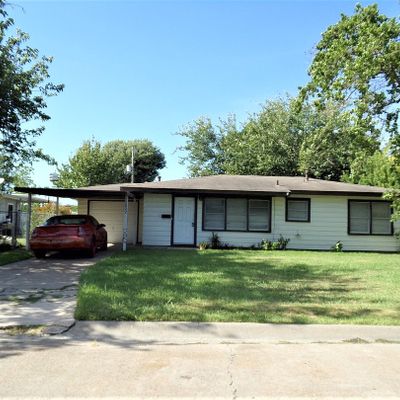 1822 4 Th Ave N, Texas City, TX 77590