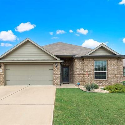 1825 Golden Gate Dr, Crowley, TX 76036