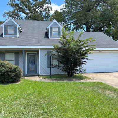 1826 Twin Pine Dr, Pearl, MS 39208