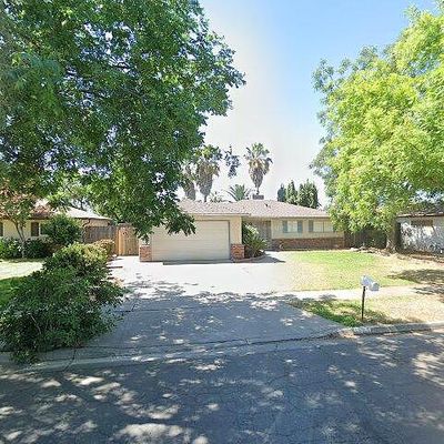 1829 W Norwich Ave, Fresno, CA 93705