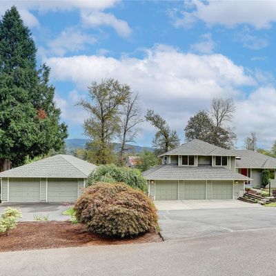 18316 256 Th Ave Se, Maple Valley, WA 98038