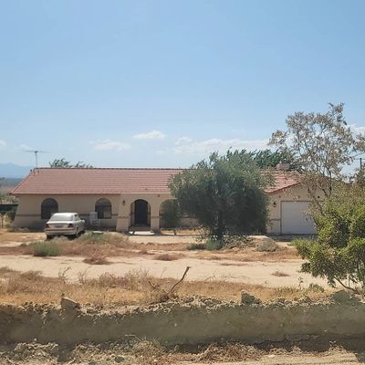 20575 Lupine St, Apple Valley, CA 92308