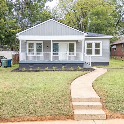 206 E Steele St, Salisbury, NC 28144