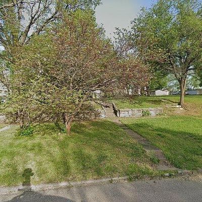 206 Sw Tyler St, Topeka, KS 66603