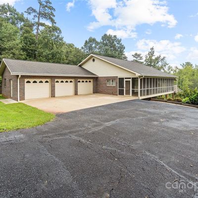 2066 Waterford Way, Morganton, NC 28655