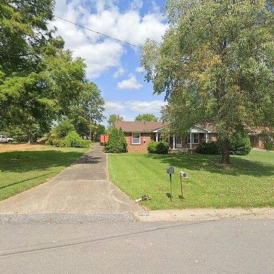 207 Hazelnut Ct, Clarksville, TN 37042