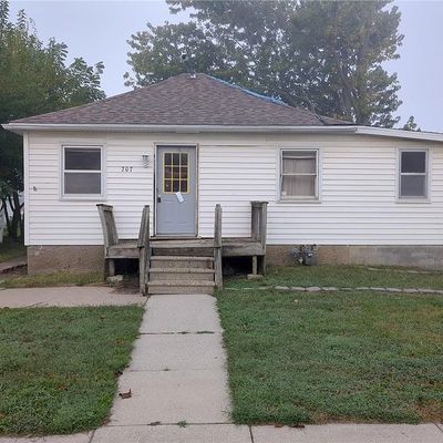 207 Pine Ave, Woodward, IA 50276