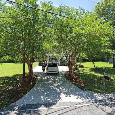 2072 Waccamaw Shores Rd, Lake Waccamaw, NC 28450