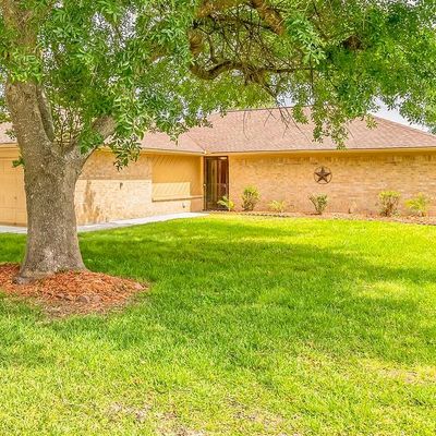 208 Driftwood St, League City, TX 77573