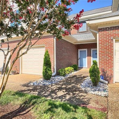 208 Genoa Dr, Hampton, VA 23664