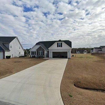 208 Purple Martin Dr, Hubert, NC 28539