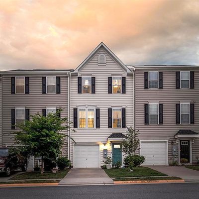 2082 Elm Tree Ct, Charlottesville, VA 22911