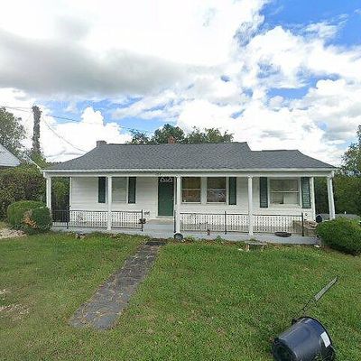 209 Buena Vista Ave, Stuart, VA 24171