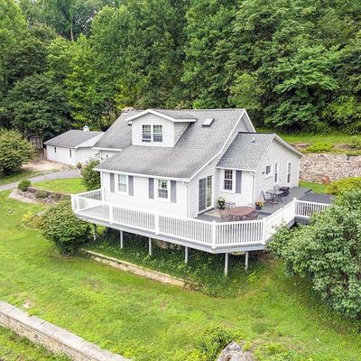 21 Bick Rd, Fleetwood, PA 19522