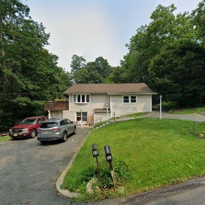 21 Center St, Stanhope, NJ 07874