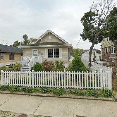 21 E Park Ave, Pleasantville, NJ 08232