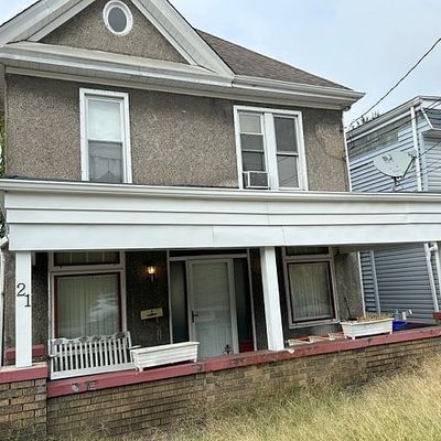 21 Mckee Ave, Monessen, PA 15062