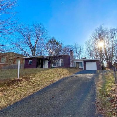 21 Peck Rd, Middletown, CT 06457