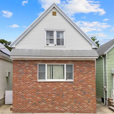 21 Sisson Ct, Bayonne, NJ 07002