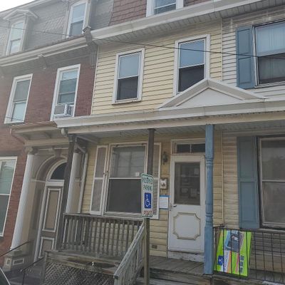 21 Walnut St, Steelton, PA 17113