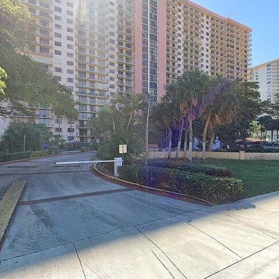 210 174 Th St #305, Sunny Isles Beach, FL 33160