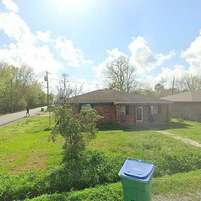 210 Sparrow St, Labadieville, LA 70372