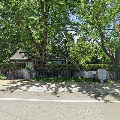 210 W 1 St St, Phoenix, OR 97535