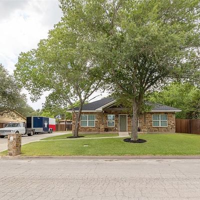 2102 Cary Cir, Bryan, TX 77803