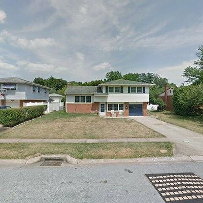 2104 Ferguson Dr, Wilmington, DE 19808