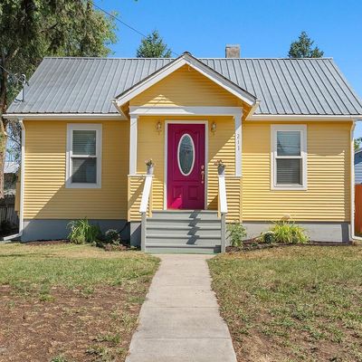 211 E Jackson Ave, Priest River, ID 83856