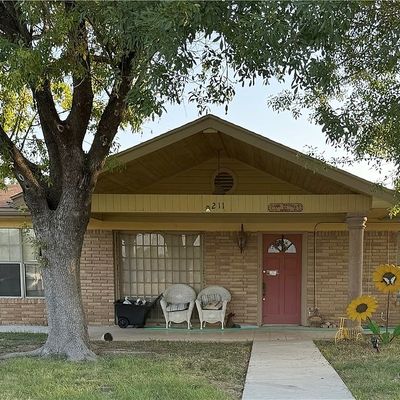 211 E Alamo St, Carrizo Springs, TX 78834