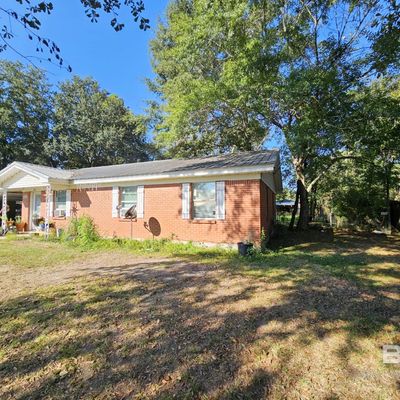 211 N Bouler Ave, Bay Minette, AL 36507