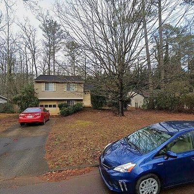 211 Streamside Dr, Roswell, GA 30076