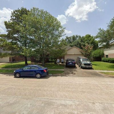 2110 Westminister St, Pearland, TX 77581