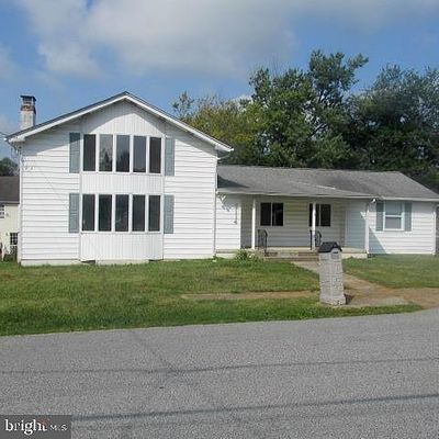 2114 Ferncroft Ave, Upper Chichester, PA 19061