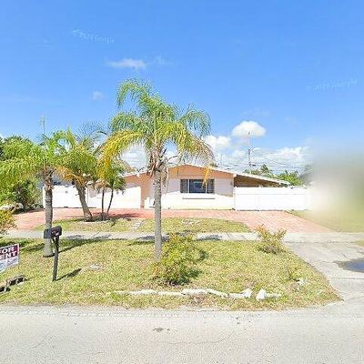 21140 Ne 26 Th Ave, Miami, FL 33180