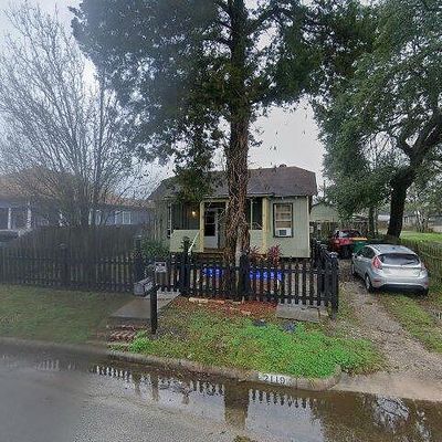 2119 Carolina St, Baytown, TX 77520