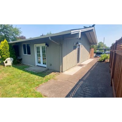 2120 W 14 Th Ct, Eugene, OR 97402