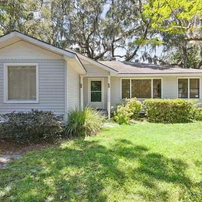 2121 Clinch Dr, Fernandina Beach, FL 32034