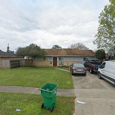 2122 S Butterfly Cir, Terrytown, LA 70056