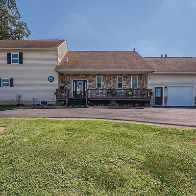 2125 Newark Rd, West Grove, PA 19390