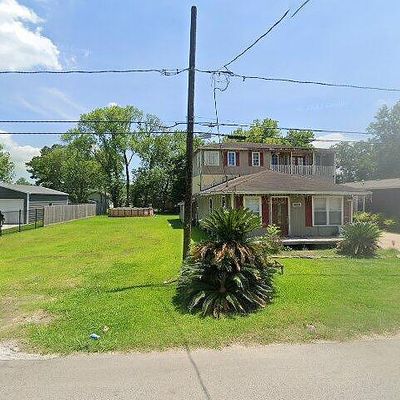 213 Cypress Ave, Crosby, TX 77532