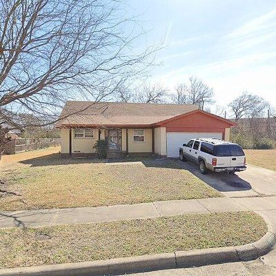 2132 Stonehenge Dr, Garland, TX 75041