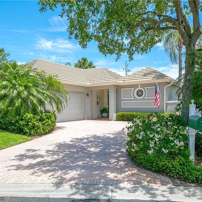 2136 Sea Mist Ct, Vero Beach, FL 32963