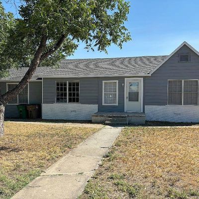 214 Lipan Dr, San Angelo, TX 76903