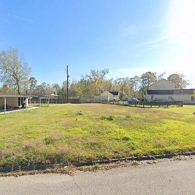 214 Spruce Lake Rd, Huffman, TX 77336