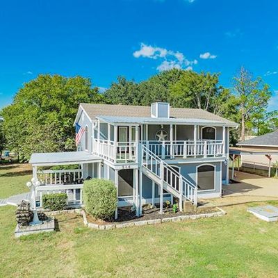 214 Starboard Dr, Gun Barrel City, TX 75156