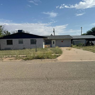 214 W Damson, Hagerman, NM 88232